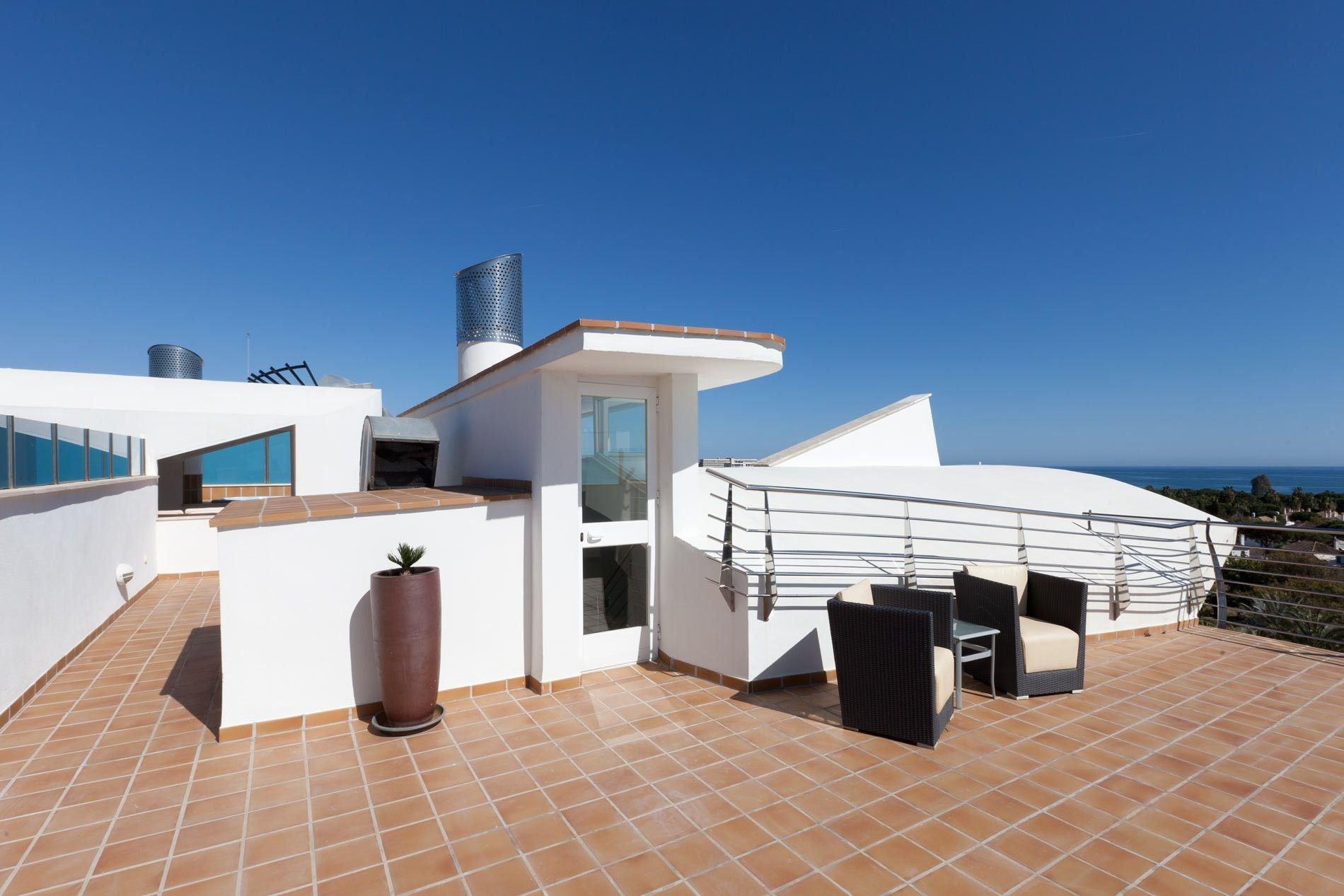 Готель Senator Banus (Adults Only) Естепона Екстер'єр фото Roof terrace