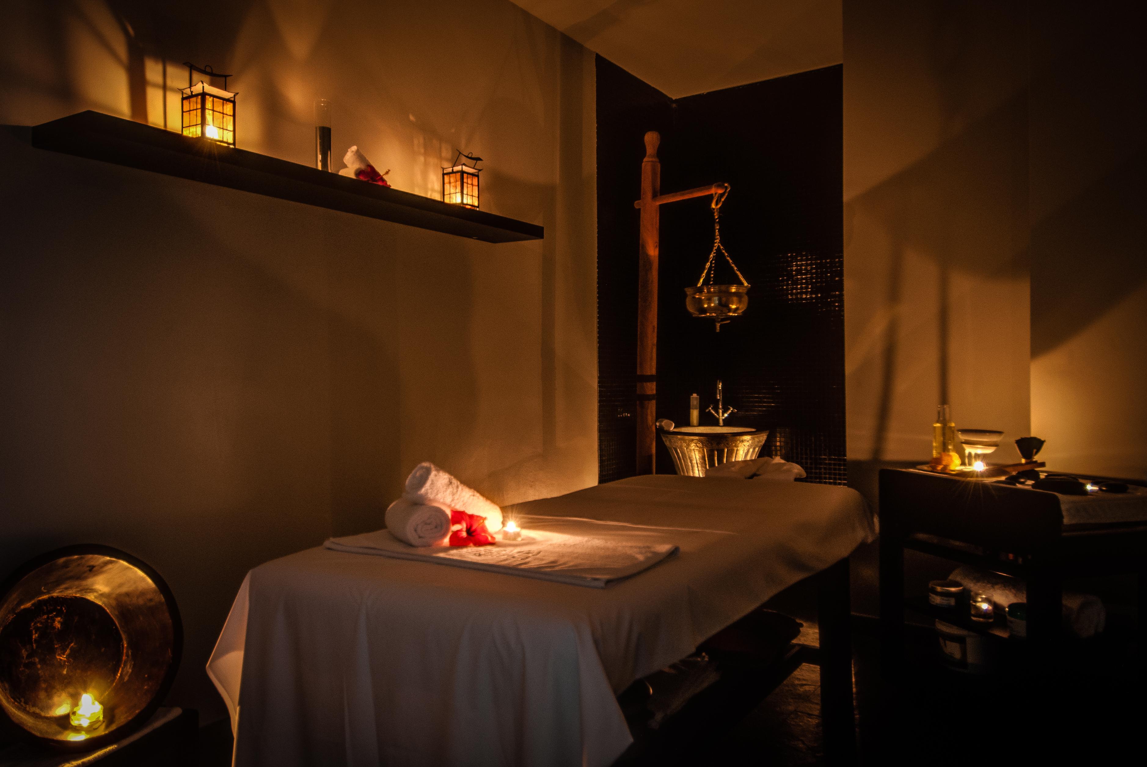 Готель Senator Banus (Adults Only) Естепона Екстер'єр фото Ayurvedic treatment room